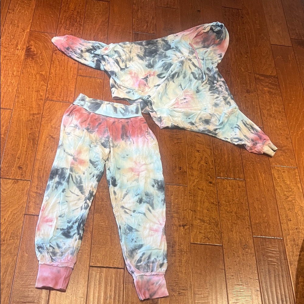 YB&F Tie-Dye Jogger Set